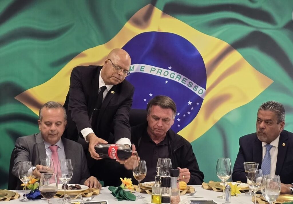 2ab96a31715e396030afb59b10155f0a-1024x716 Denúncia contra Bolsonaro ao STF esquenta movimentações para 2026.