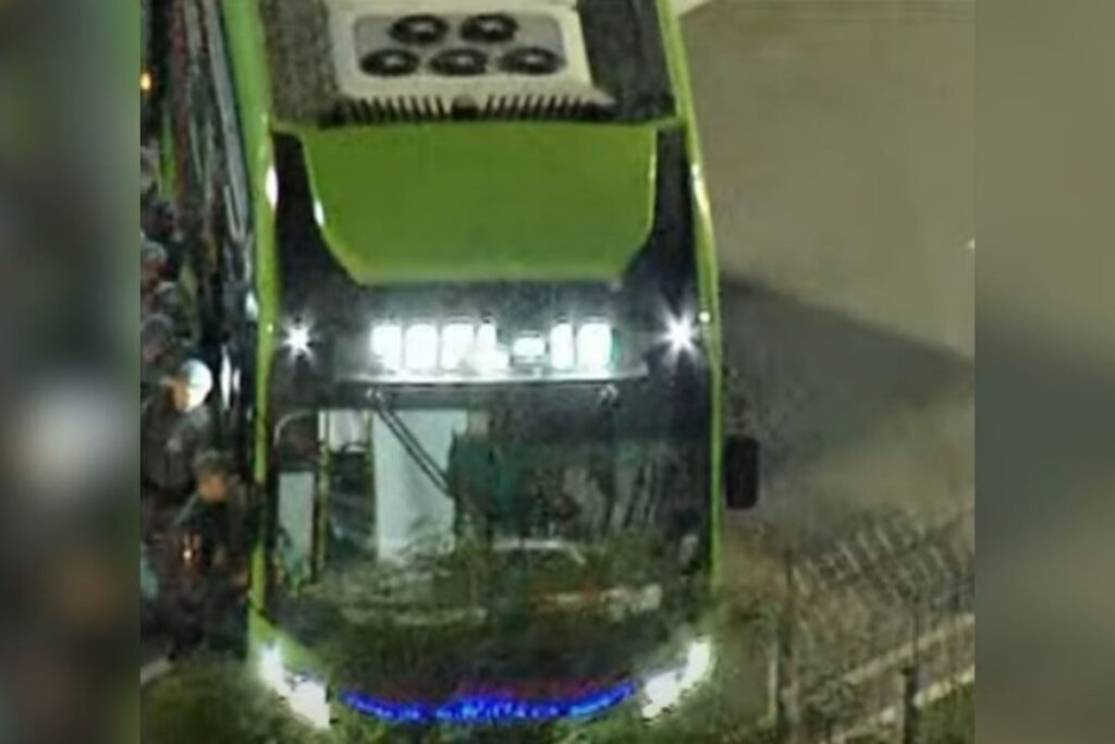 4341f38d6567e1d29b72a7c06219c5c6-1024x683 Motorista de ônibus é feito refém na zona leste de São Paulo.