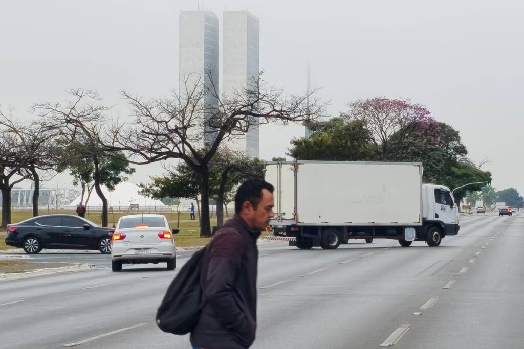 8e3de21c62f05cf388123543bace884f-1024x683 DF amanhece com frio e forte neblina nesta sexta (30/5).