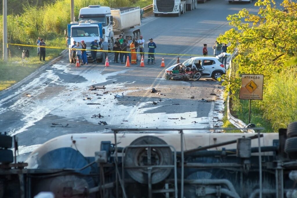 91c5c0851c5aa494baa00b0fffe80b1d-1024x683 Perigo sob 2 rodas: a cada 4 dias, 1 motociclista morre no DF em 2025.
