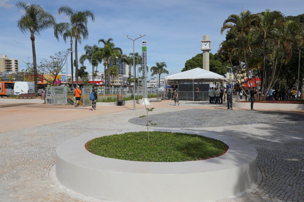 63052e1853d2318aa4d944547ebe6471-1024x683 Ibaneis inaugura reforma da Praça do Relógio, que custou R$ 6 milhões.